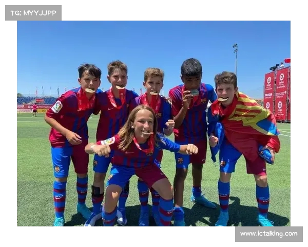 西甲球迷热情四溢:球队竞争激烈 球员风采引领潮流 西甲球迷热情四溢:球队竞争激烈 球员风采引领潮流